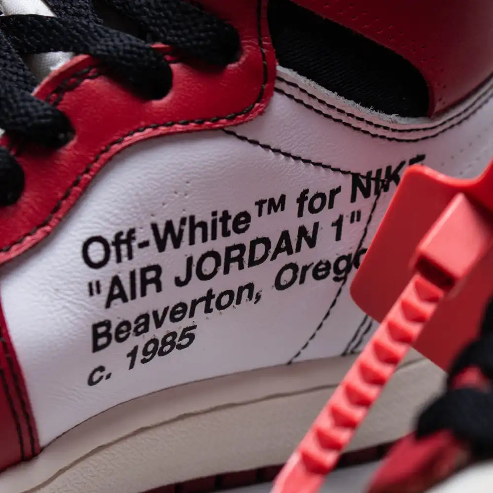 Nike Air Jordan 1 Retro High x Off-White Chicago