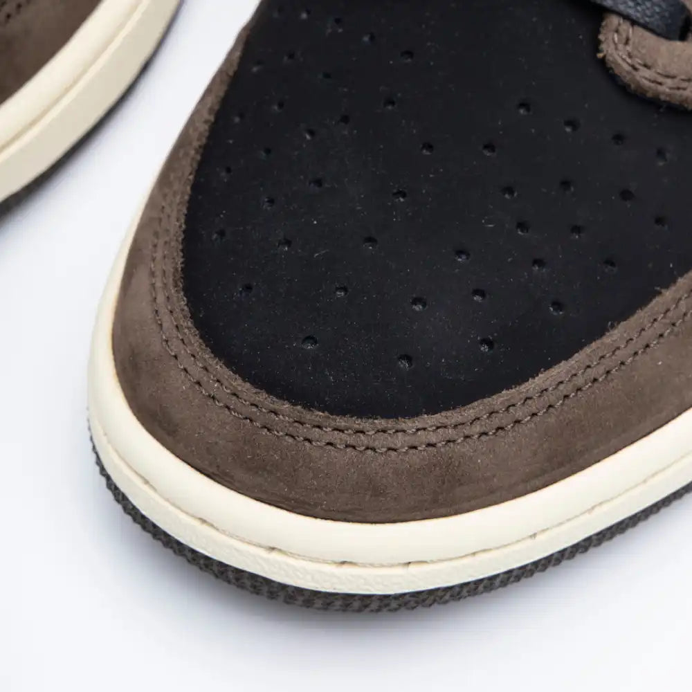 Nike Travis Scott x Air Jordan 1 Low Dark Mocha